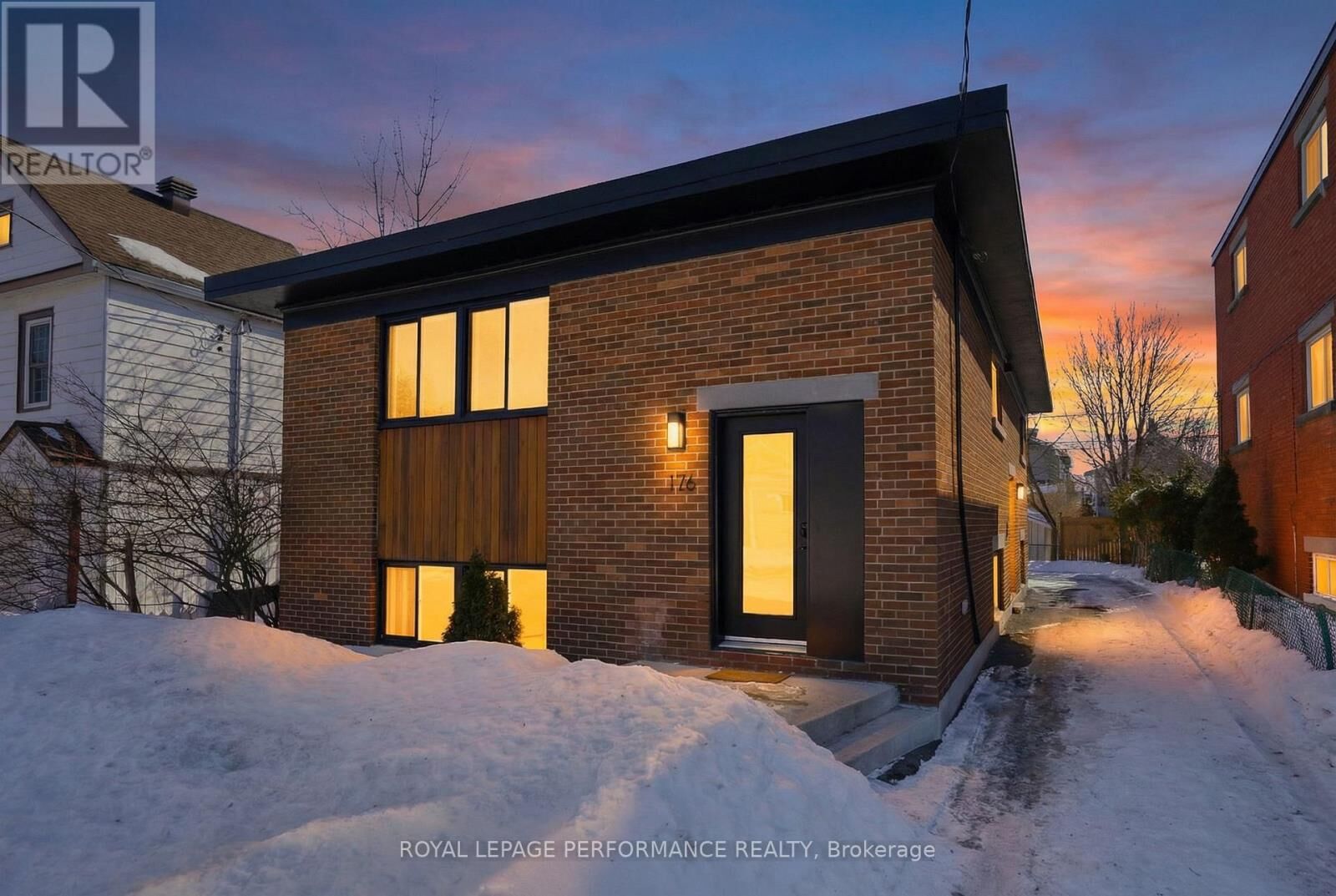 Property Photo:  176 Dagmar Avenue  ON K1L 5T2 