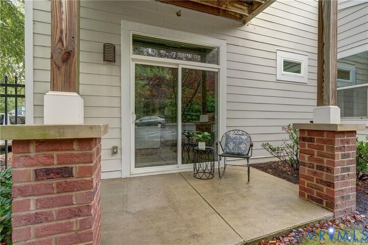 Property Photo:  1020 Porter Street 104  VA 23224 