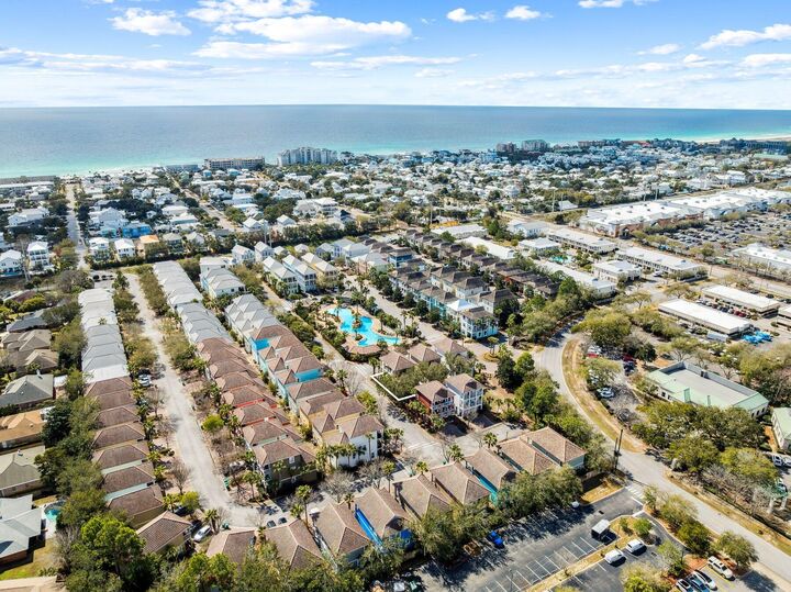 Property Photo:  4551 Village Way  FL 32541 