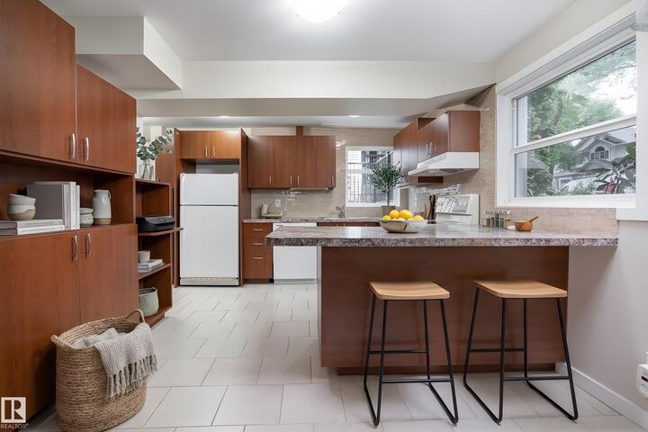 Property Photo:  10015 97 Avenue NW  AB T5K 0A9 