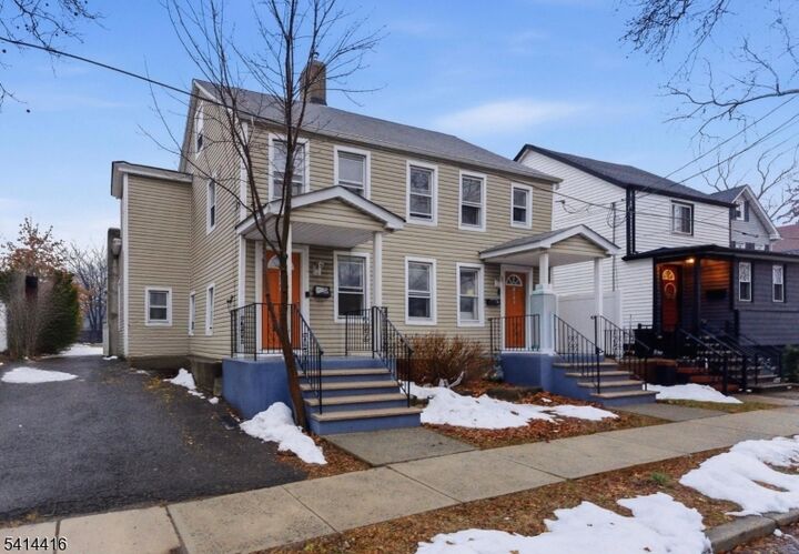 Property Photo:  1922 Barnett St  NJ 07065 