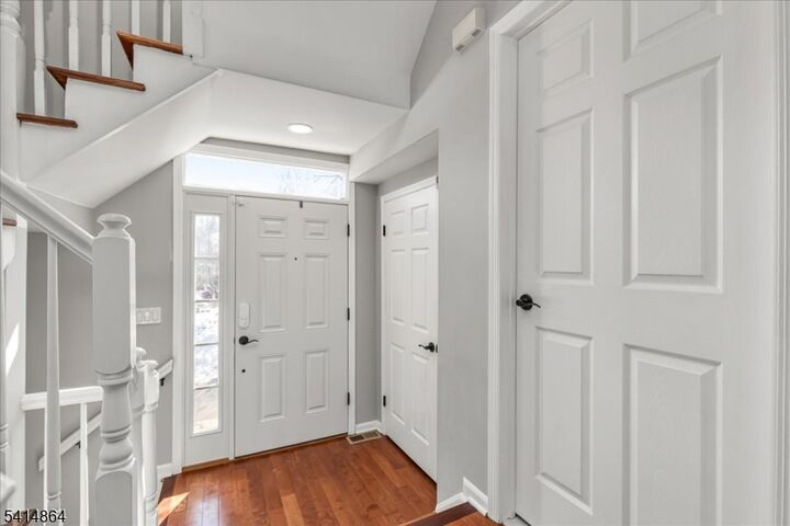 Property Photo:  40 Primrose Ln  NJ 07933 