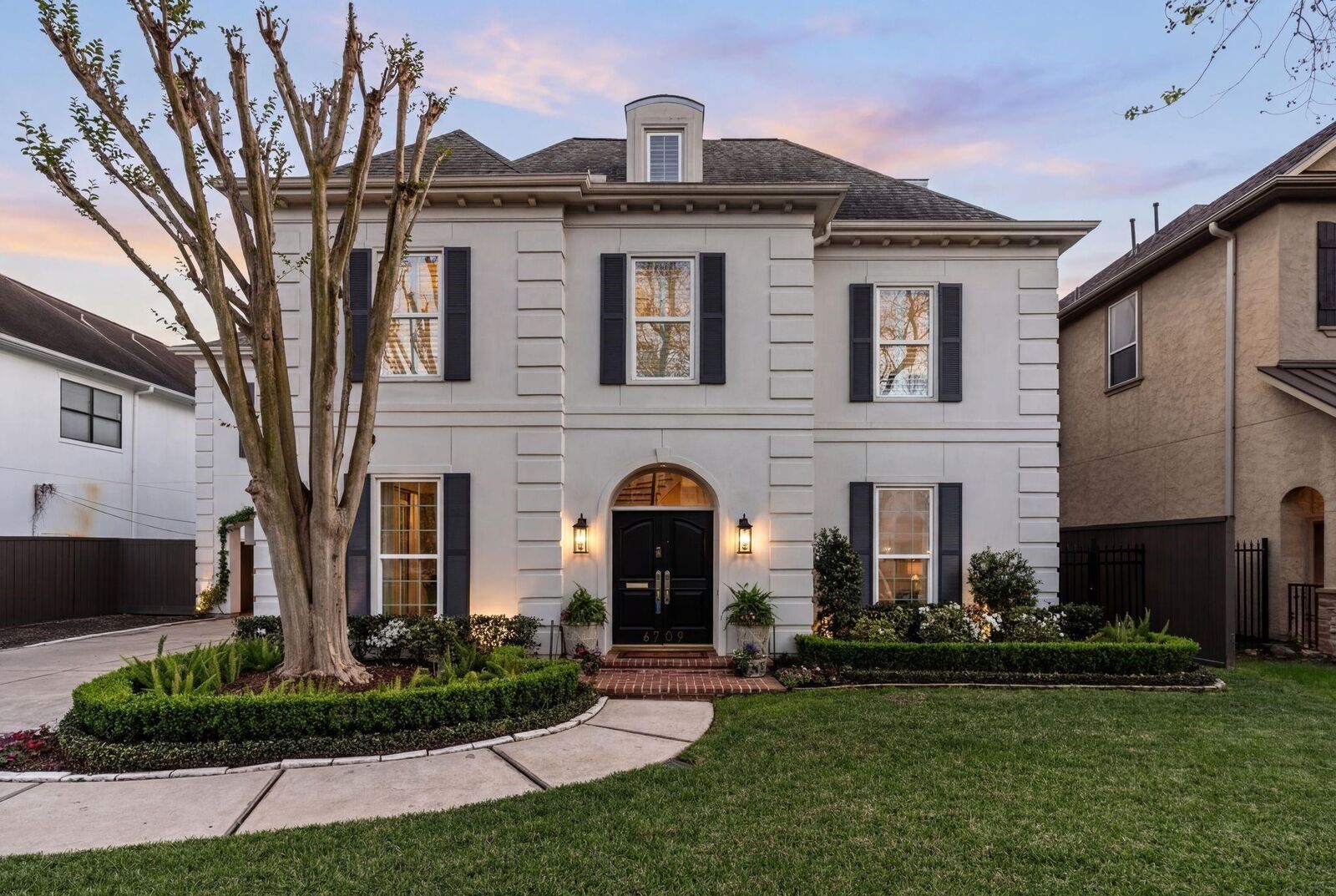 Property Photo:  4709 Welford Drive  TX 77401 