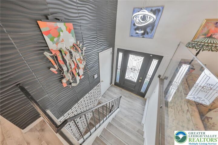 Property Photo:  422 Belvidere Street  PA 18064 