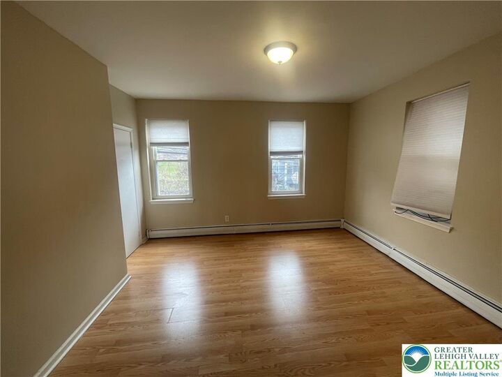 Property Photo:  1113 E 4th Street 2  PA 18015 