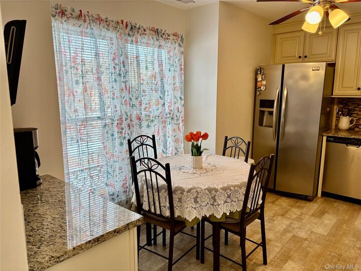 Property Photo: 9 Willow Ct 9 NY 11784