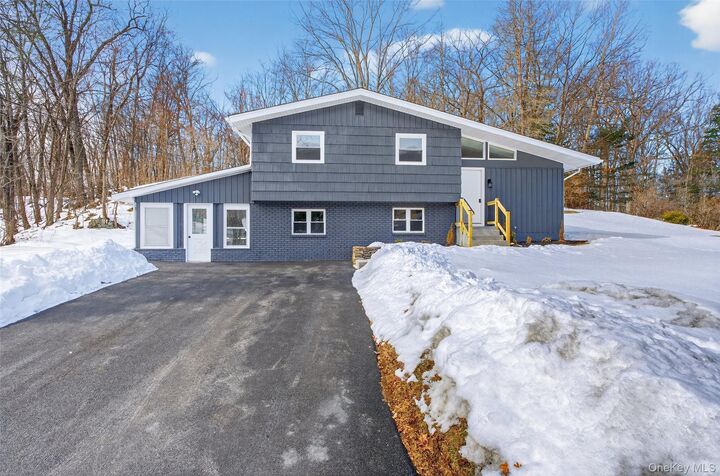 Property Photo:  74 Roosevelt Road  NY 12538 