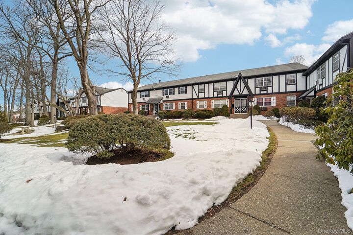 Property Photo: 101 Parkside NY 10901