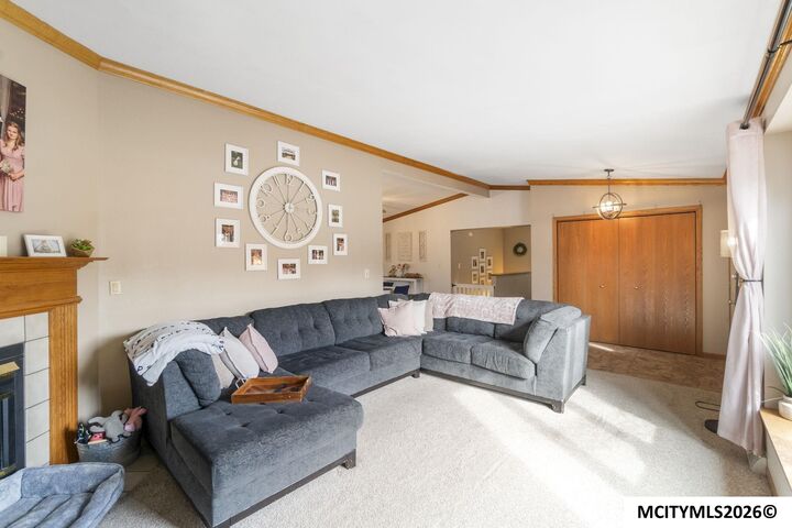 Property Photo:  2037 12th NE  IA 50401 