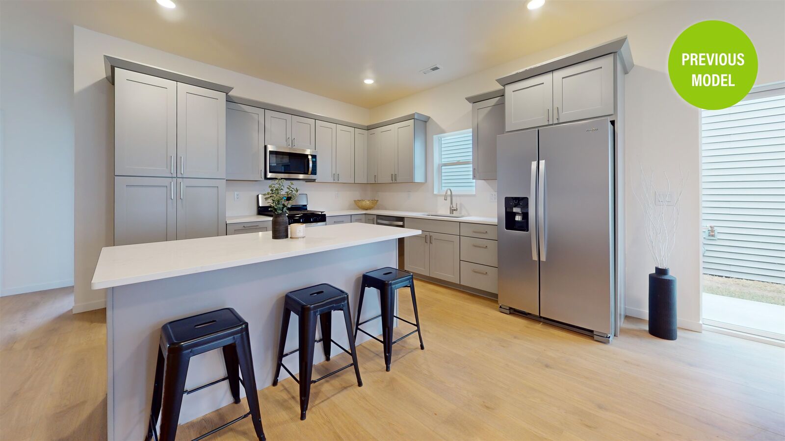Property Photo: 2420 Landmark Dr ND 58703-1898