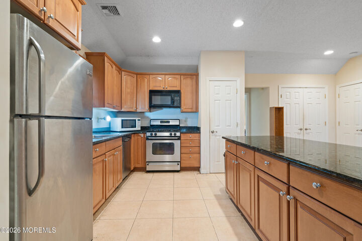 Property Photo:  274 Aldrich Road  NJ 07731 