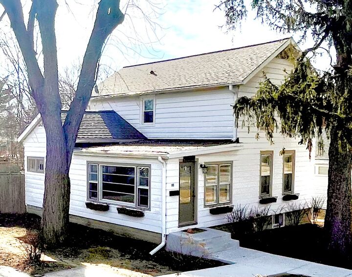 Property Photo:  634 E 5th Avenue  IL 60563 