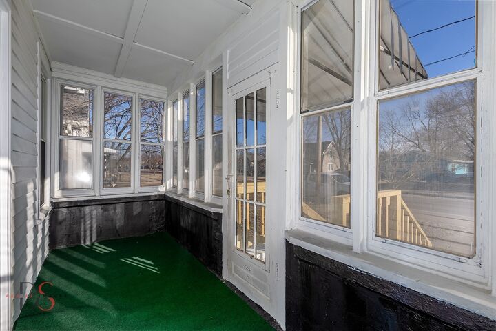 Property Photo: 1428 W Main Street IL 61350