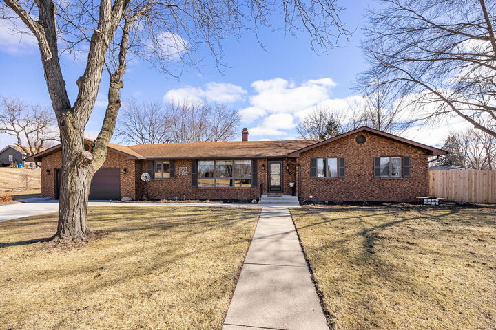 Property Photo:  85 Carriage Drive  IL 60450 