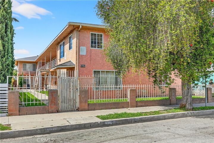 Property Photo: 223 N Chester CA 90221