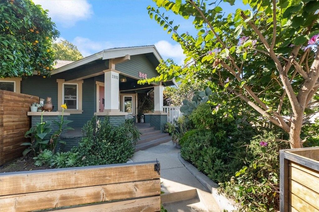 Property Photo:  2093 Pasadena  CA 90806 