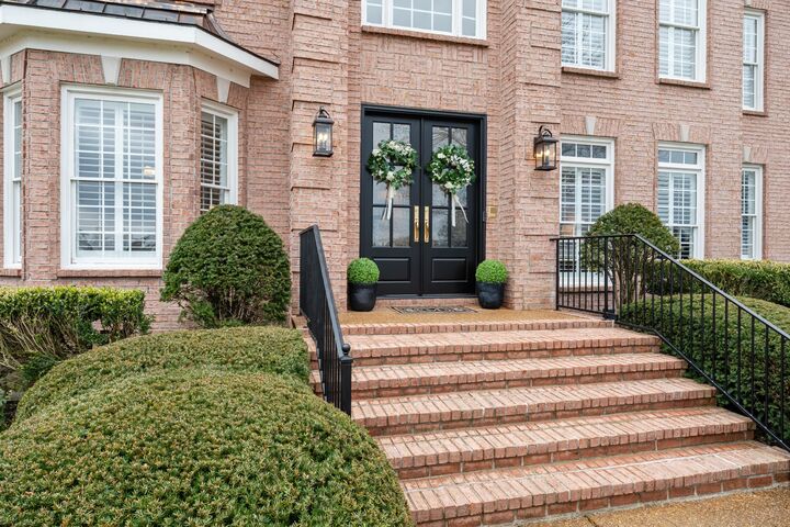 Property Photo:  116 Gardengate Dr  TN 37069 