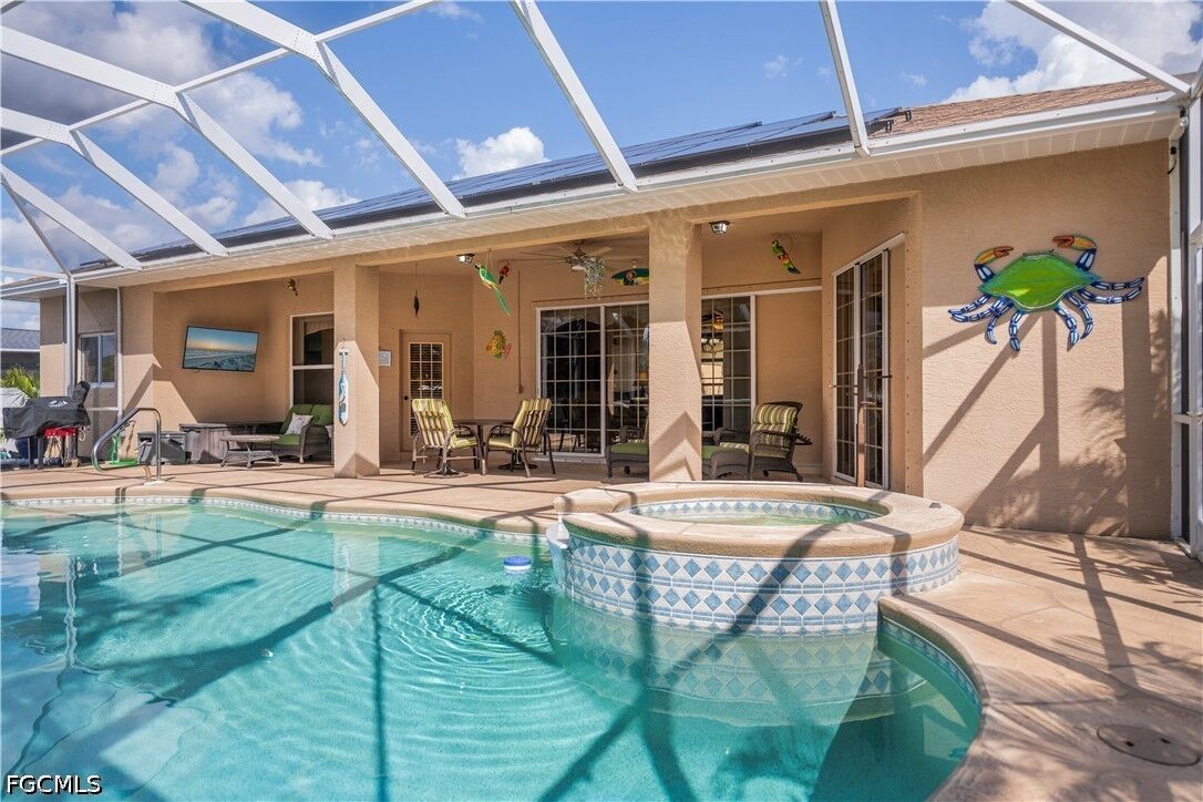 Property Photo:  1230 SE 3rd Avenue  FL 33990 