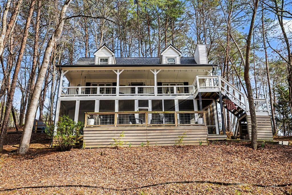 Property Photo:  211 Hillside Drive  GA 30183 