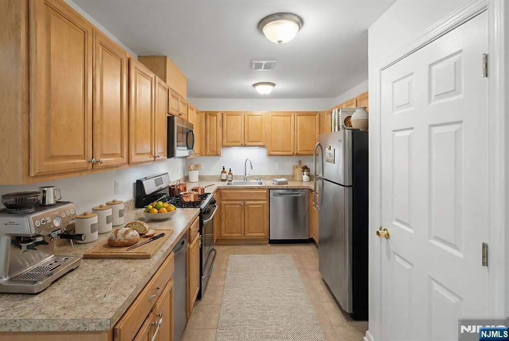 Property Photo:  497 Teal Plaza 497  NJ 07094 
