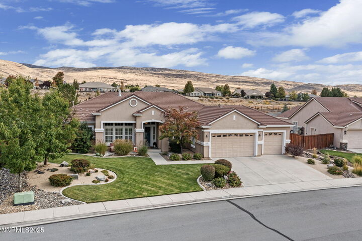 Property Photo: 7424 Desert Plains Drive NV 89436