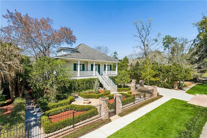 Property Photo:  232 W Beach Parkway  LA 70448 