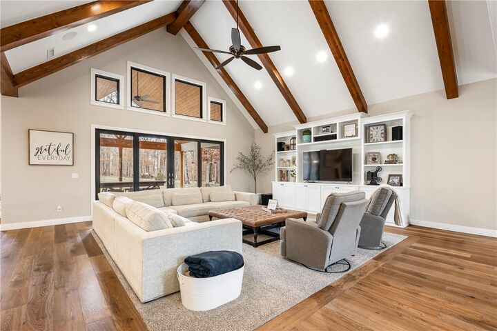 Property Photo: 18246 Luedecke Road AR 72734