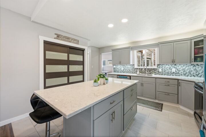 Property Photo: 2616 Middle Bench Road BC V0X 1N2