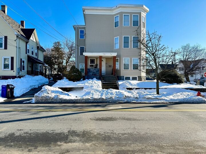 Property Photo:  82 Medford St 2  MA 02148 