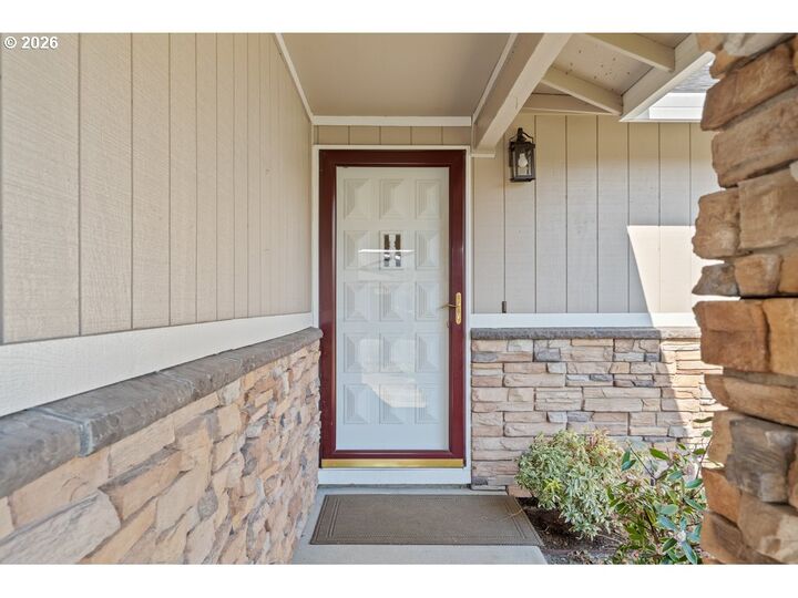 Property Photo: 14859 NE Thompson St OR 97230