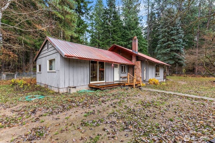 Property Photo:  13470  Salmon La Sac Road  WA 98940 