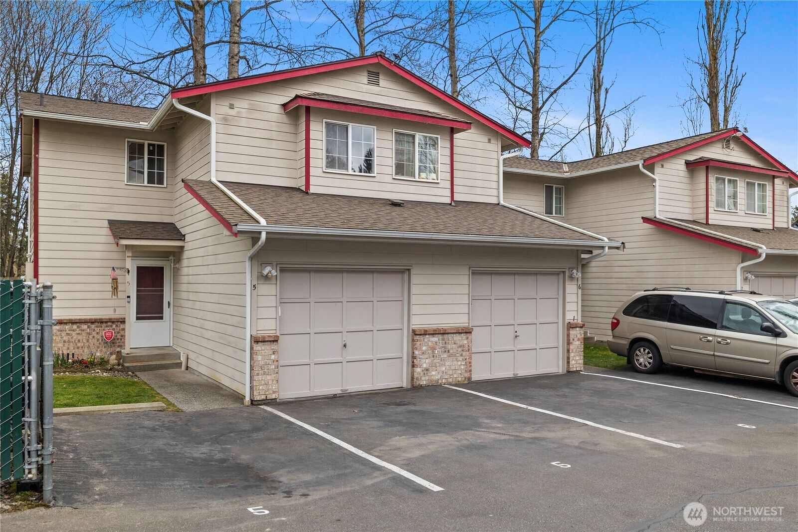 Property Photo: 126 W Casino Road 5 WA 98204