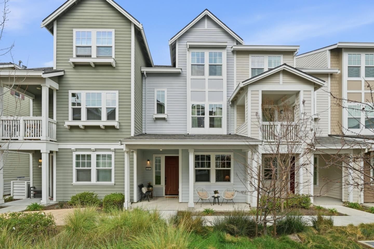 Property Photo:  217 Orbit Way  CA 94043 