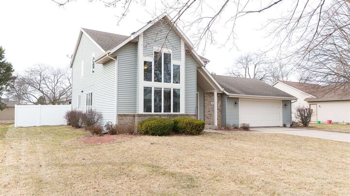 Property Photo:  1029 Burnwyck Drive  WI 53546 