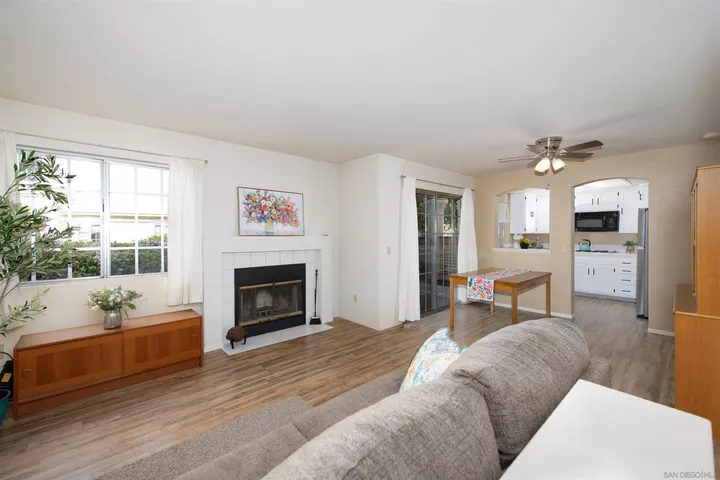 Property Photo:  1050 La Tortuga Dr 15  CA 92081 