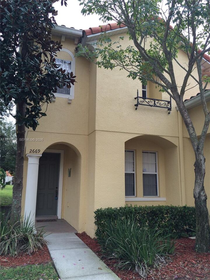 Property Photo:  2669 Mayaguana Street 2669  FL 34747 
