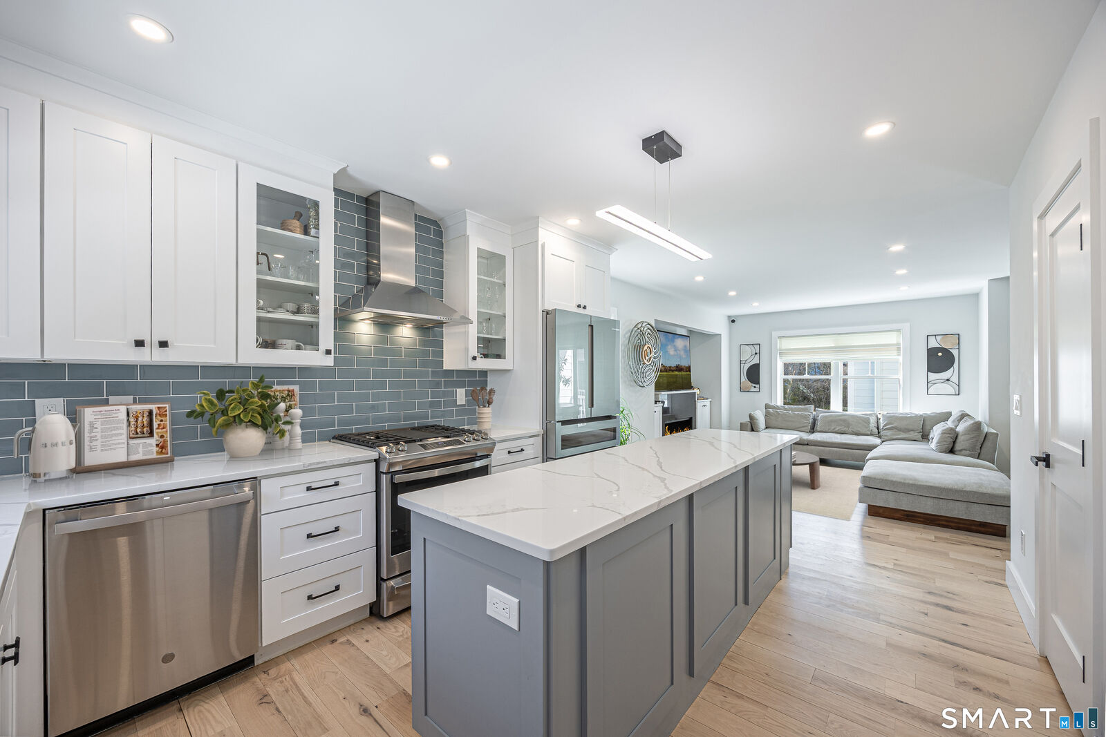 Property Photo:  1 Howard Avenue C4  CT 06855 