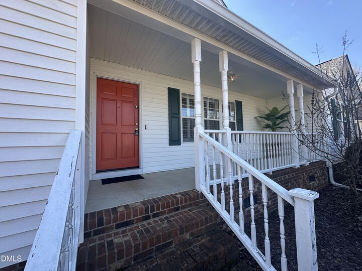 Property Photo: 121 Blackthorne Place NC 27529