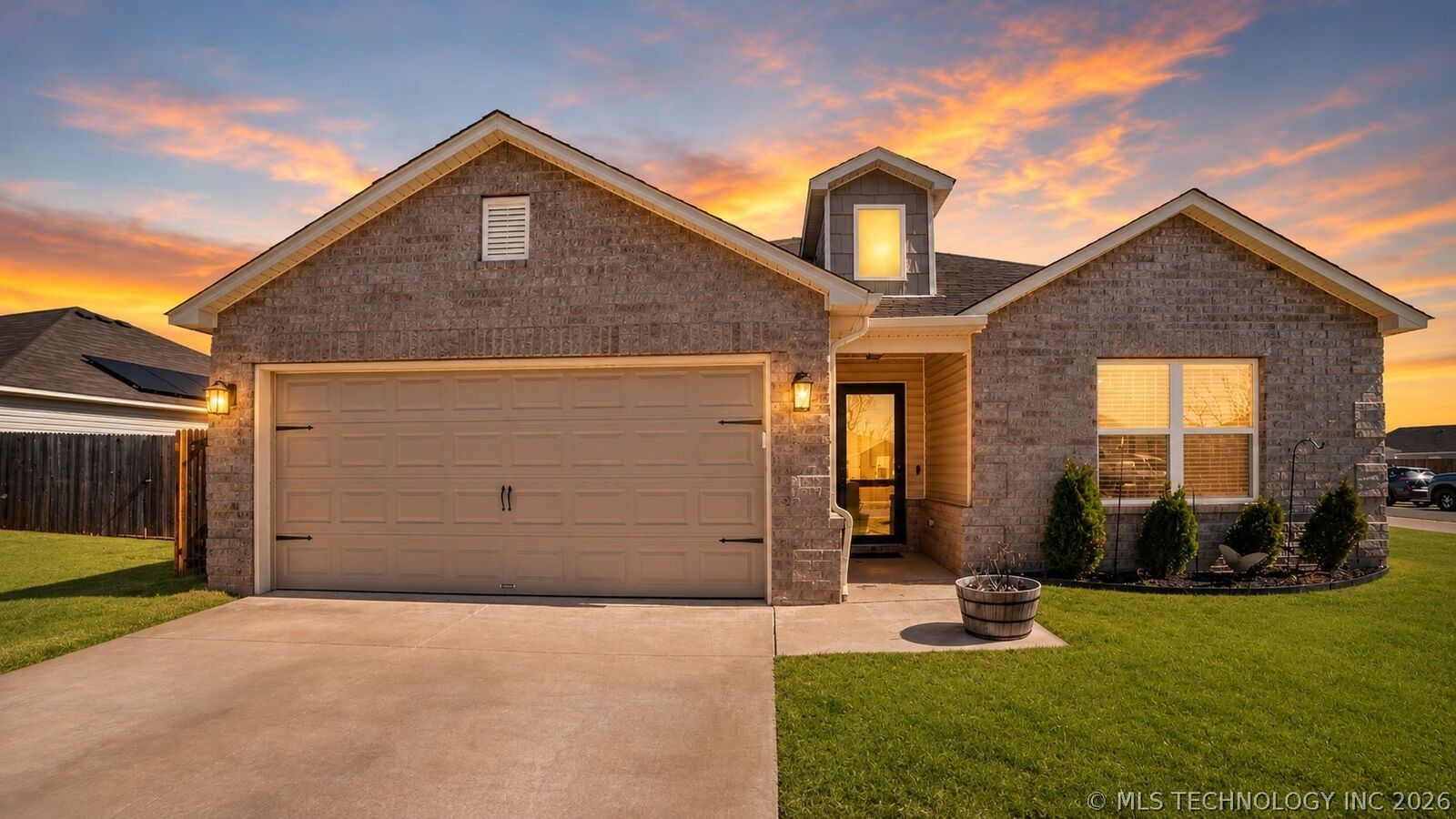 Property Photo:  14303 N 73 Avenue E  OK 74021 