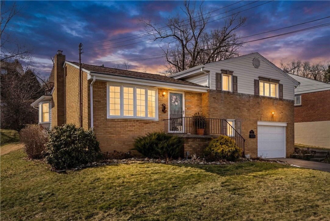 Property Photo:  418 Diller Avenue  PA 15122 