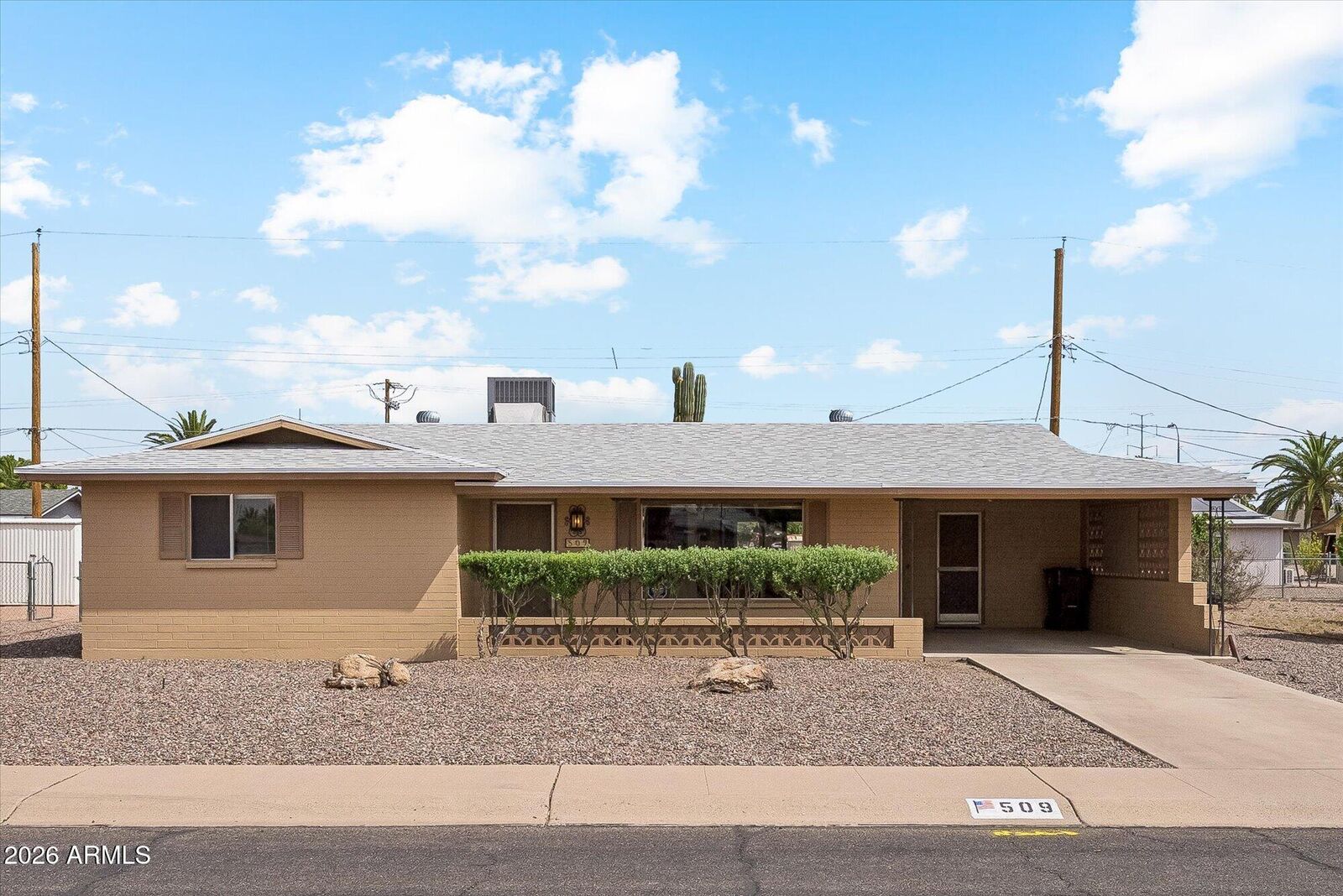Property Photo:  509 N 53rd Place  AZ 85205 