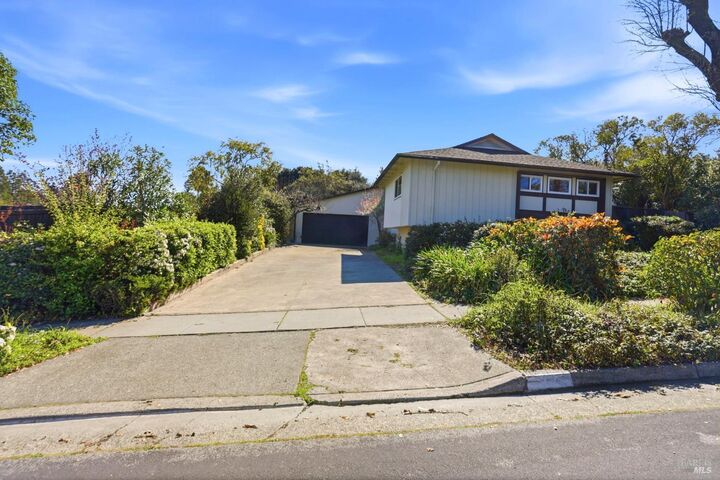 Property Photo:  15 Alameda De La Loma  CA 94949 