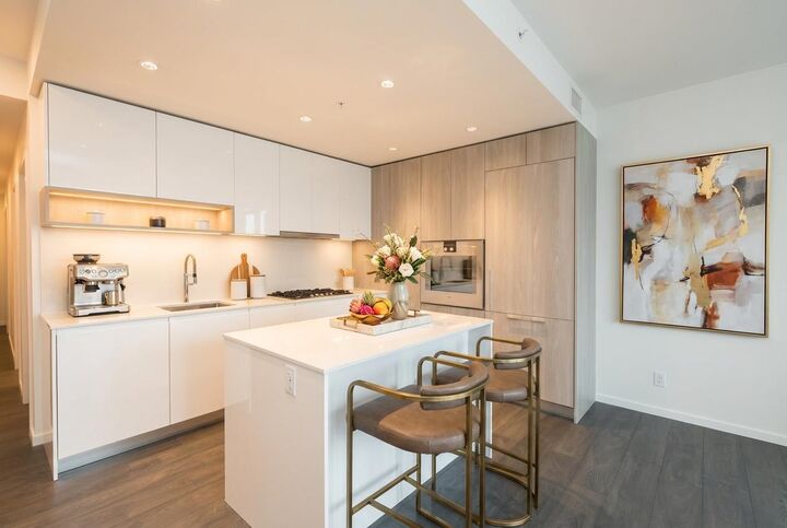 Property Photo: 6200 Minoru Boulevard 802 BC V6Y 4A8