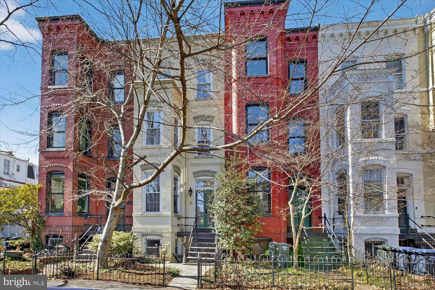 Property Photo:  212 5th Street NE  DC 20002 