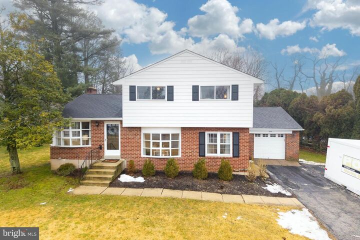 Property Photo:  149 Conestoga Road  PA 19355 