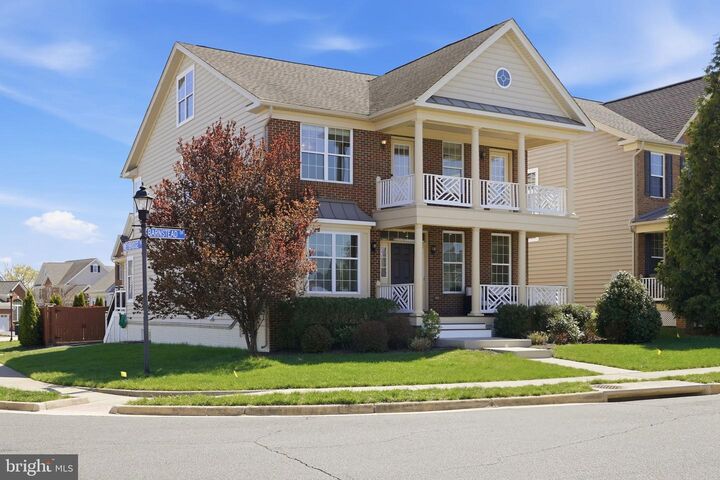 Property Photo:  22951 Weybridge Square  VA 20148 