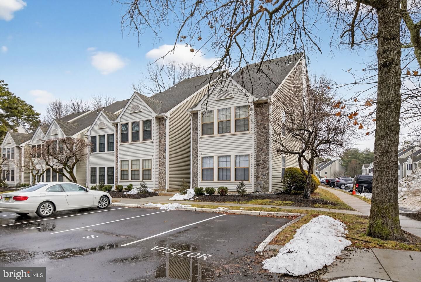 Property Photo:  52 Summit Court  NJ 08053 
