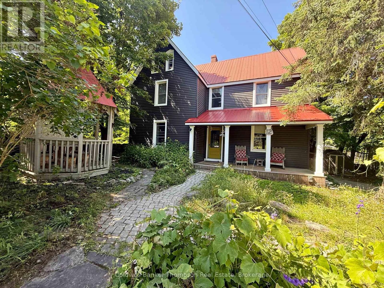 Property Photo:  12 Lansdowne Street West  ON P1H 1W1 