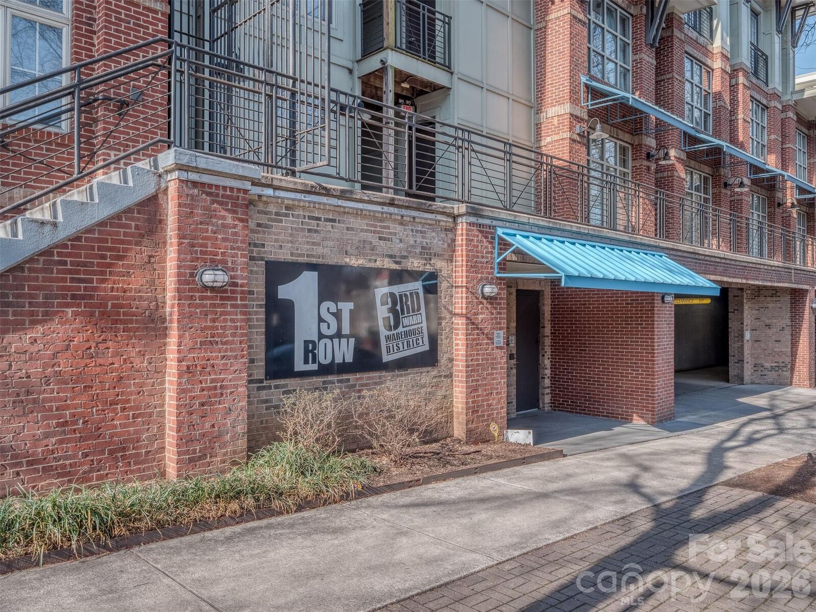 Property Photo:  1101 W 1st Street 211  NC 28202 