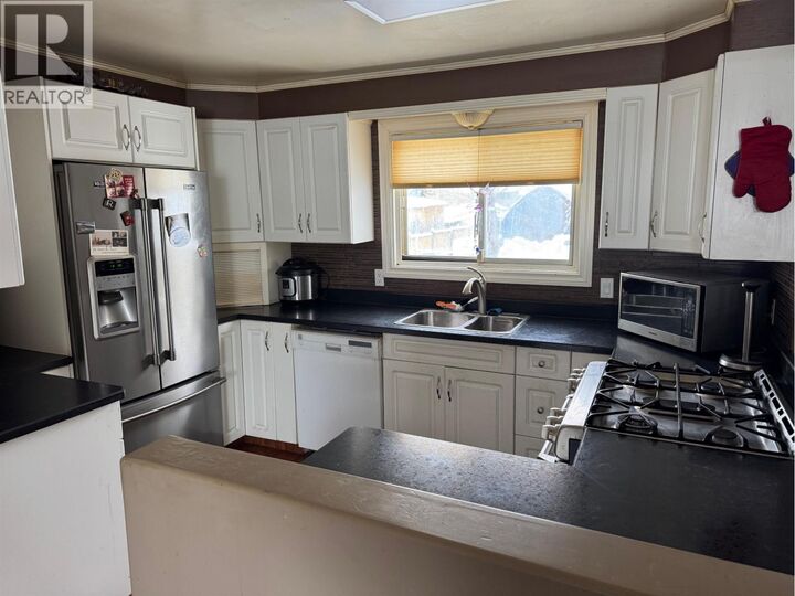 Property Photo:  9516 95 Avenue  BC V1J 1H8 